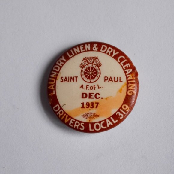 1937 Laundry Linen Dry Cleaning Drivers Local 319 Saint Paul Minnesota Pin - Picture 2 of 3
